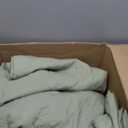 Boho Sage Green Quilt Twin Size Bedding Sets with Pillow Sham, Bohemian Lightweight Soft Bedspread Coverlet, Farmhouse Floral Vintage Thin Comforter Bed Cover All Season, 2 Pieces, 68x90 inches