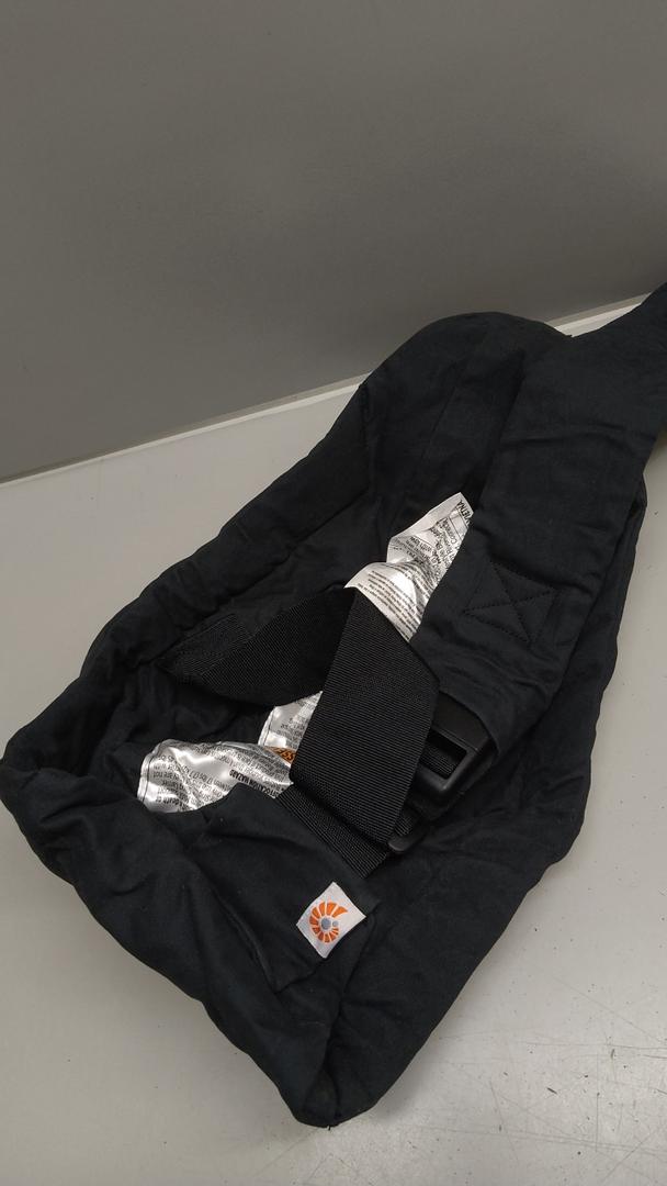 Ergobaby Upsie Sling Baby Carrier for Babies and Toddlers 6-48 Months (17-45 lbs) - 2-Position Ergonomic Baby Carrier with Front Storage Pocket, Hip-Healthy Positioning - Onyx Black