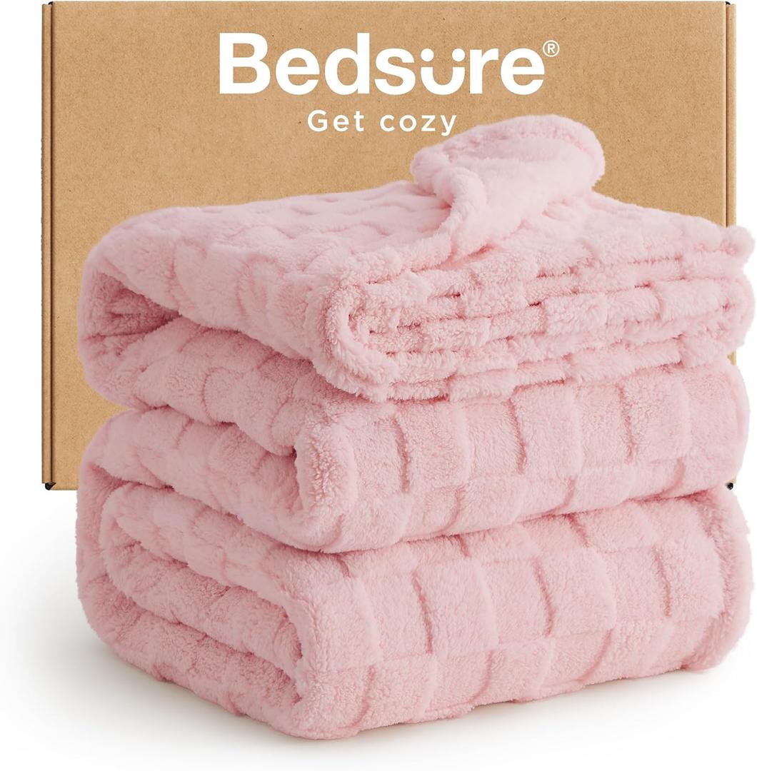 Bedsure GentleSoft King Size Blanket for Bed - Super Soft Cozy Blankets for Women Men Girls, Large Fuzzy Fleece Throw for Bedroom Decor, Pink, 108x90 Inches