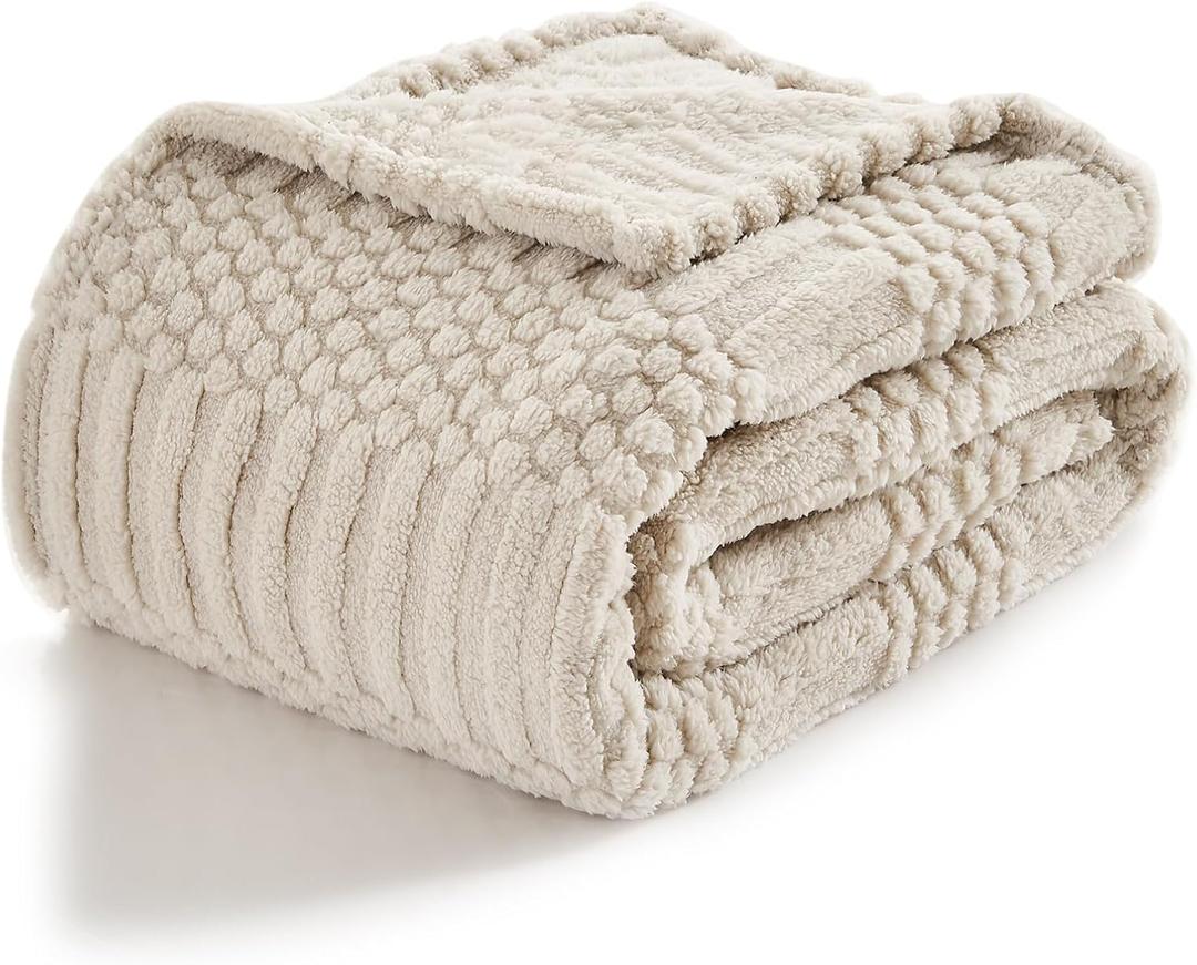 lifein Throw Blanket for Couch-Soft Boho Bed Throw Blanket,Beige Fleece Cute Tan Fluffy Lightweight Cozy Blanket for Spring(50x60,Khaki)