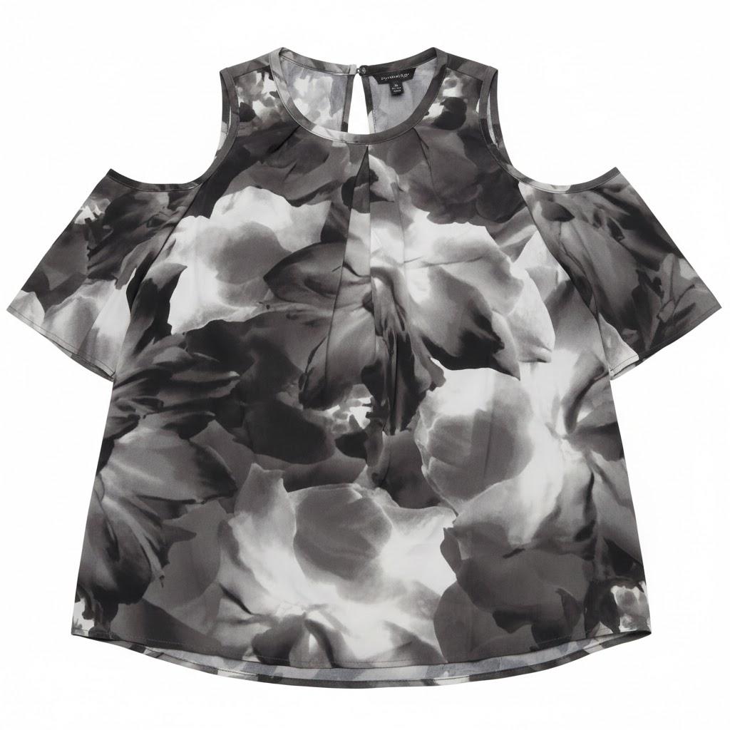 Black and White Floral Blouse Size: XL