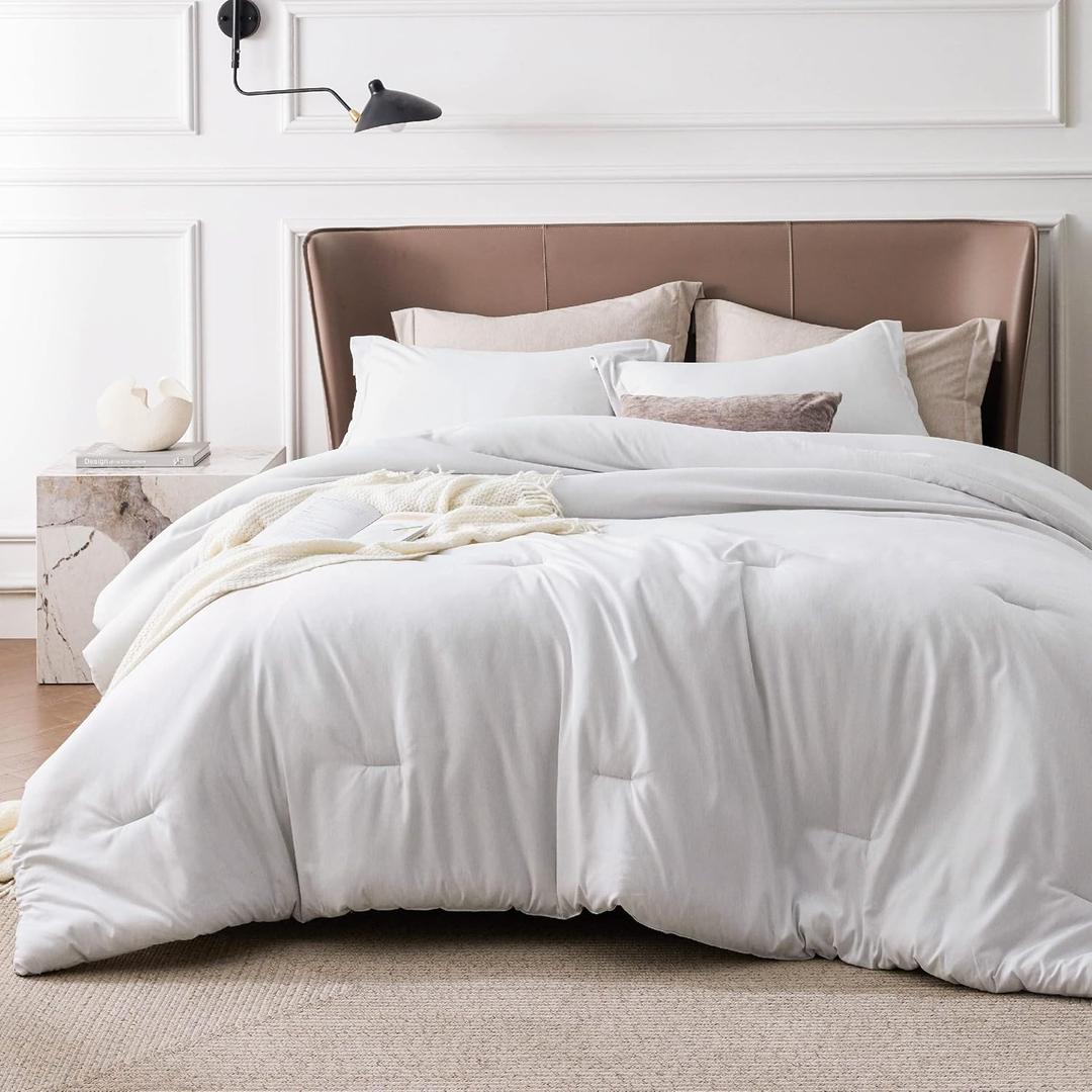 Bedsure King Size Comforter Set - Grayish White King Comforter Set, Soft Bedding for All Seasons, Cationic Dyed Bedding Set, 3 Pieces, 1 Comforter (104"x90") and 2 Pillow Shams (20"x36"+2") (06 - Grayish White)