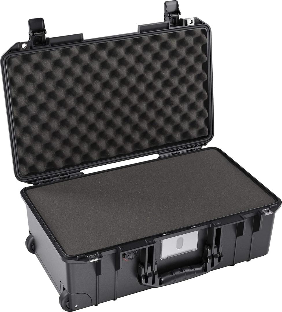 Pelican Air 1535 Case With Foam - Black (21.96 x 13.97 x 8.98 inches)