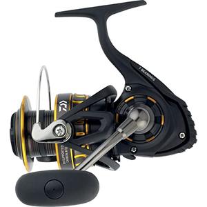Daiwa BG4000 BG Saltwater Spinning Reel, 4000, 5.7: 1 Gear Ratio, 6+1 Bearings, 39.90" Retrieve Rate, 17.60 lb Max Drag, black/gold