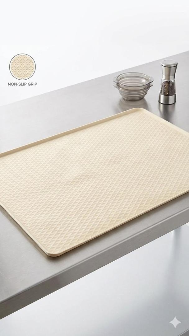 Rubber mat with sides, 51x26in