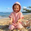 Frienda Muslin Hooded Beach Towel for 3-6 Years Kids Soft Muslin Bath Poncho for Baby Absorbent Fast Drying Blankets for Boys Girls Newborns Toddler Beach Pool Bath Essentials(Pink, 3-6 Years)