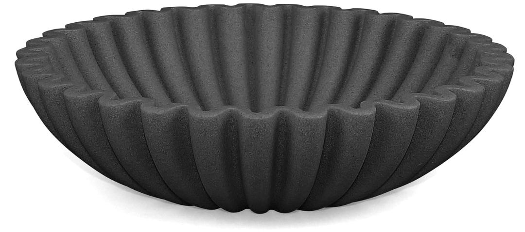 LIN CHUAN Ruffle Decorative Bowl, Large Fruit Bowl for Kitchen Counter, Stylish Key Bowl for Entry Table, Handcrafted Home Decor Display bowl, Artificial Stone Black