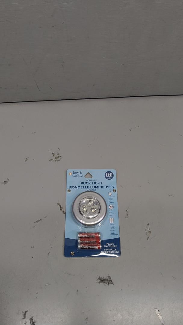 Key& Castle Adhesive Puck Light Rondelle Lumineuses