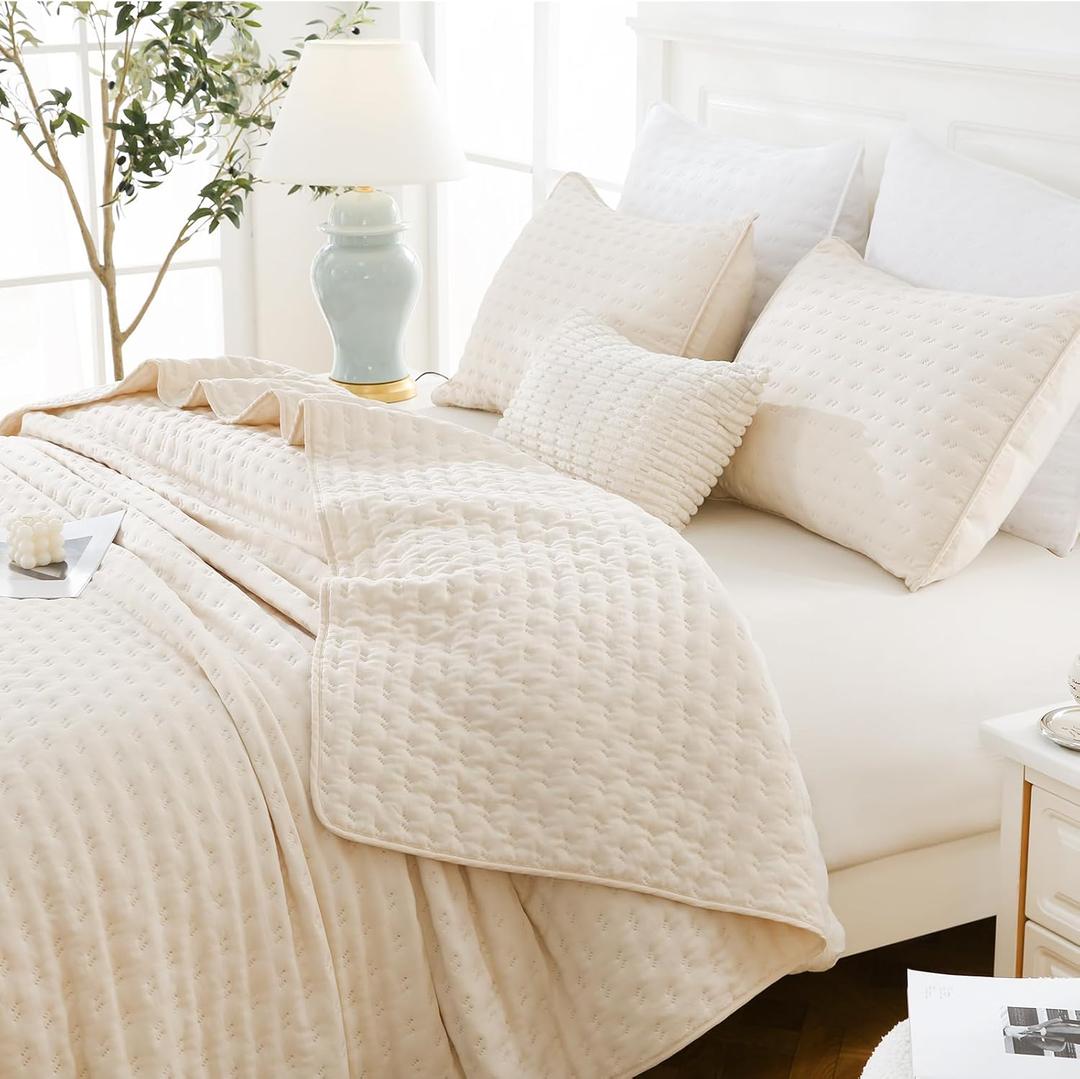 Cream Quilt Bedding Set with Pillow Shams, Breathable Lightweight Bed Spread, Soft Oversized Bedspread Coverlets for King Bed, All Seasons, 3 Pieces, 1 Quilt (108x96), 2 Pillow Shams (20x36)