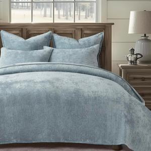 EVERGRACE Velvet Quilt Set King Size, Luxurious Soft Quilted Bedding Sets, Lightweight Velvet Comforter for All Season, Striped Channel Bedspread Coverlet with 2 Shams, 104" x 92", Blue Linen