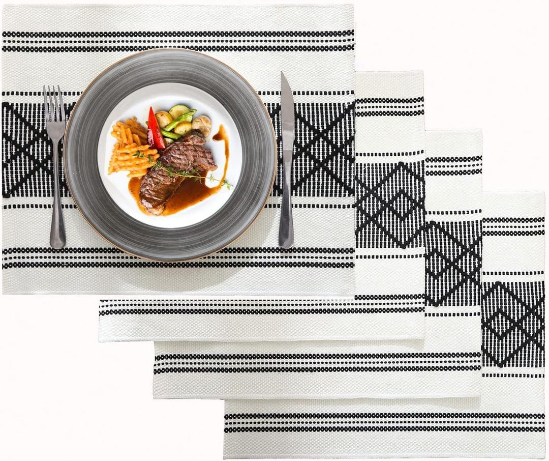 LUFEIJIASHI Elegant Thick placemats for Dining Table Decor Farmhouse Heat Resistant Table Place mats Set of 4 Quality Woven Cloth Placemats Washable Dinner mats (Black, 4)