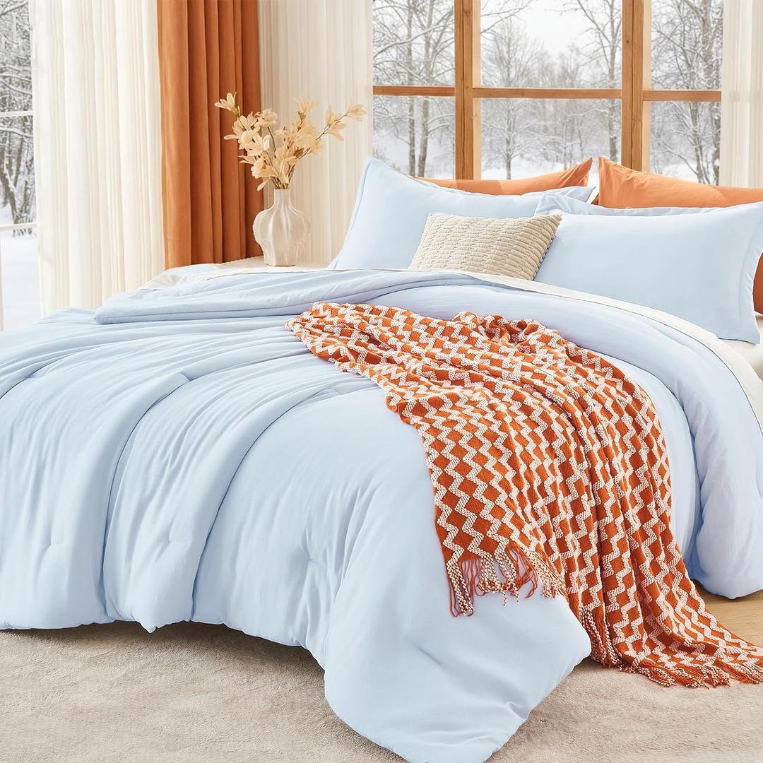 Queen Comforter Set, All Season Ultra Soft Down Alternative Bedding - 3 Piece Lightweight Bed Set Includes 1 Comforter (90"x90") and 2 Pillow Shams (20"x26"), Light Blue
