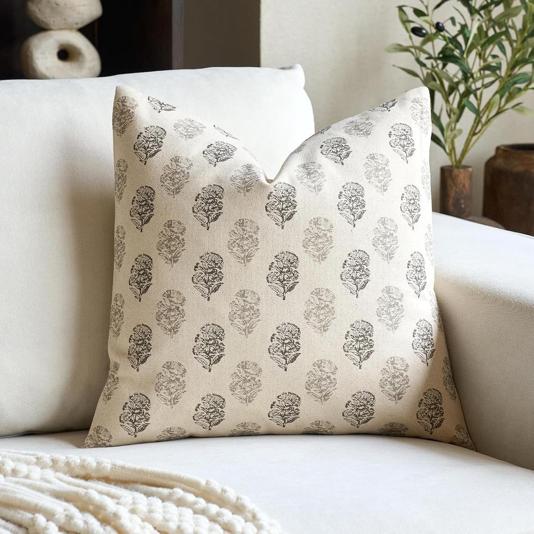 FIOUOVO Floral Vintage Throw Pillow Covers 18x18 Pillow Cover Block Print Decorative Cushion Covers Farmhouse Neutral Accent Home Dcor for Sofa Couch Living Room Bedroom, 1PC, Light Taupe