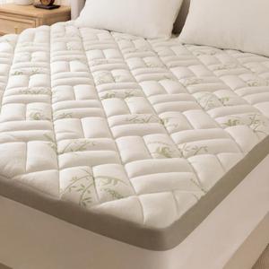 NEWDECO Queen Size Mattress Topper Cooling Viscose Made from Bamboo Thick Support Pillow Top Mattress Pad for Back Pain Relief Soft Breathable Mattress Cover with 8-18 Deep Pocket (Green, Queen)