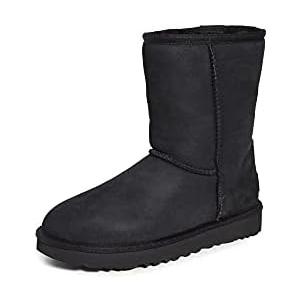 UGG Women's Classic Short II Boot, 7