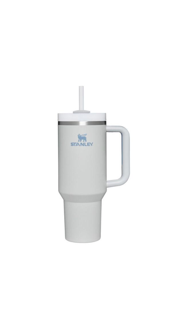 STANLEY Quencher H2.0 Tumbler with Handle and Straw 20 oz | Flowstate 3-Position Lid | Cup Holder Compatible for Travel | Insulated Stainless Steel Cup | BPA-Free | White