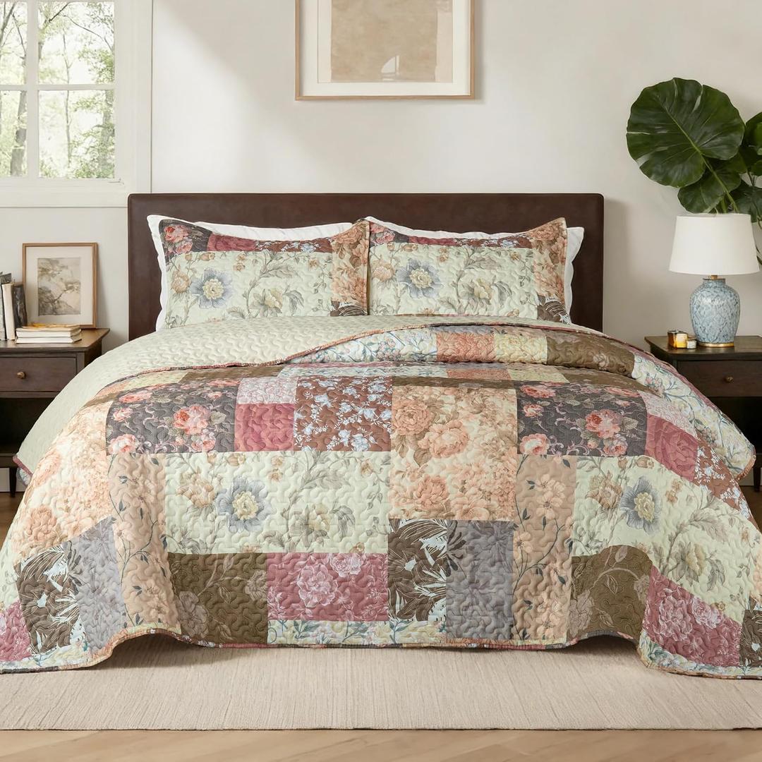 Whale Flotilla Patchwork Quilt Twin Size, Soft Boho Floral Bedspreads for Bed Reversible Lightweight Twin Quilt Bedding Set Coverlets with 1 Pillow Sham for All Seasons, Vintage Red Flowers