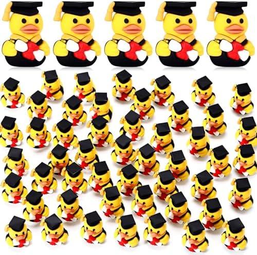 Gejoy 50 Pcs Graduation Ducks Class of 2025 Rubber Ducks with Grad Cap Diploma Grad Exchange Gift for College Student Son Daughter School Graduation Party Favor