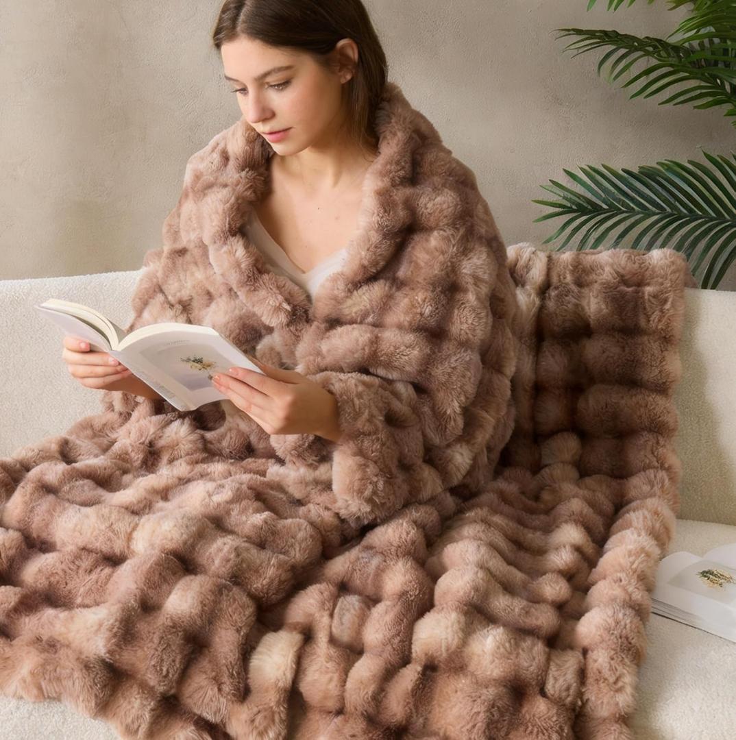 DOWNCOOL Faux Fur Queen Blanket, Plush Bubble Blanket 90"x90" Tie-dye Brown