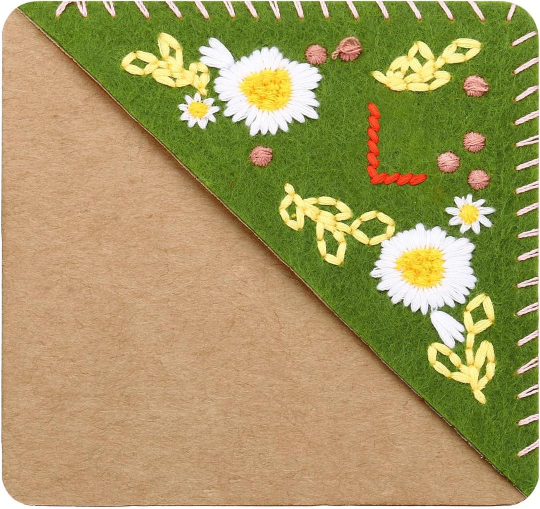 PATIKIL Personalized Embroidered Corner Bookmark, Flower Felt Stitched Triangle Book Mark Hand Floral Page Marker for Women Men, Reading Lovers, Teachers DIY, Green, Letter, L