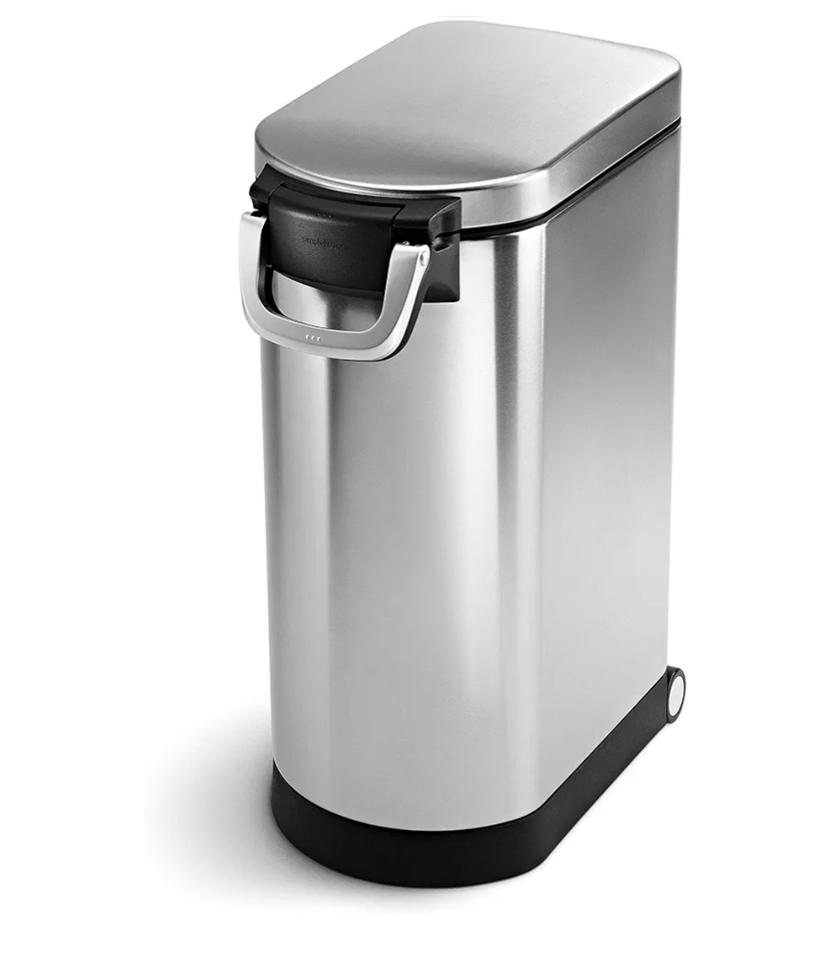 simplehuman 35 Liter, 40 lb / 18.1 kg X-Large Pet Food Storage Container for Dog Food, Cat Food, and Bird Feed, Brushed Stainless Steel