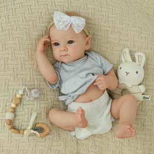 WOOROY Realistic Reborn Baby Dolls - 20 Inch Lifelike Newborn Baby Girl with Full Vinyl Body, Real Life Baby Doll Gifts Toy Set with Accessories for Kids Age 3+