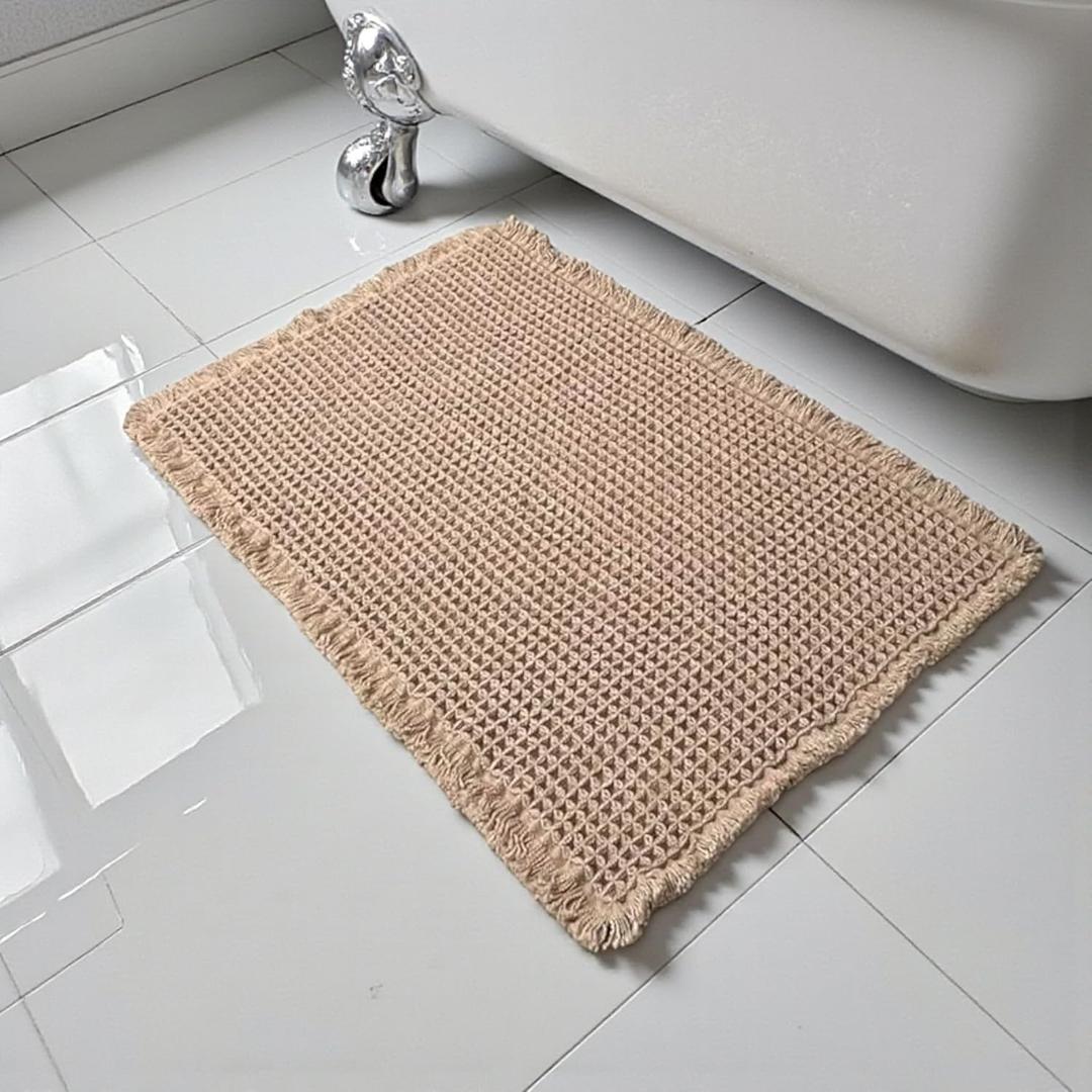 Waffle Bath Mat, Super Absorbent Non-Slip Bath Mats for Bathroom Floor, Machine Washable Bathroom Rugs with Tassels, Rubber Backed Bathroom Mats, Ultra Soft. (Brown, 18"X30") (1'6" x 2'6" (Rectangular))