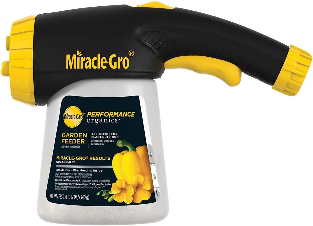 Miracle-Gro Performance Organics Garden Feeder, 12 oz. - Includes First Feeding of Miracle-Gro Performance Organics Plant Nutrition Inside - Feed Vegetables, Flowers and Herbs While Watering