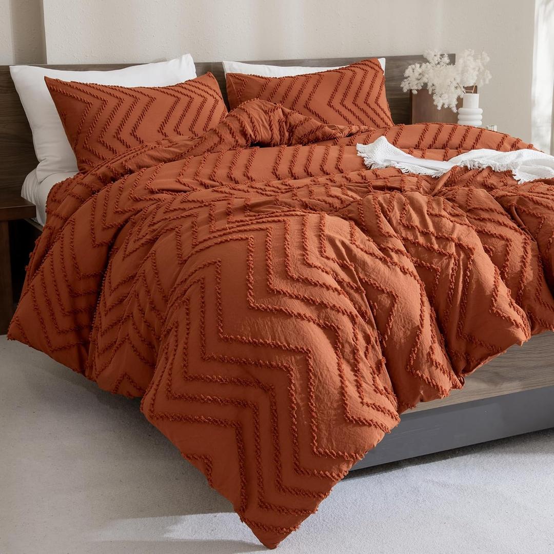Andency Burnt Orange Comforter for Queen Size Bed, Boho Terracotta Soft Warm Bedding Comforter Sets for Queen Bed, 3 Pieces Rust Chevron Tufted Aesthetic Microfiber Lightweight Comforter Set (Queen (90*90 in))