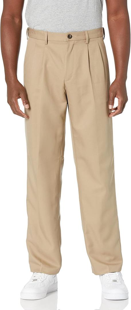 Amazon Essentials Men's Classic-Fit Expandable-Waist Pleated Dress Pant (38W x 29L, Khaki Brown)