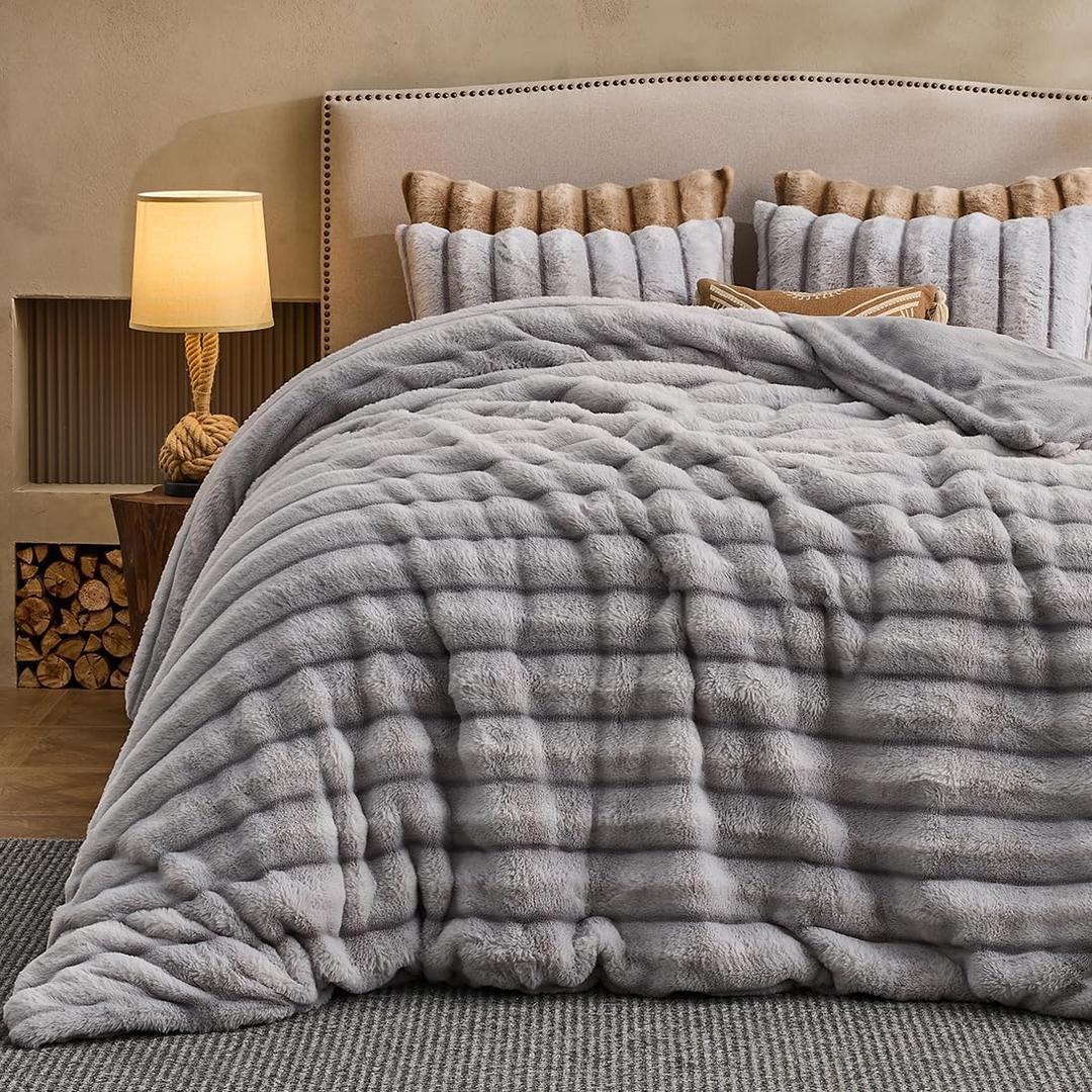 Fluffy Faux Rabbit Fur Comforter Cover Set King Size - Ultra Soft Plush Bedding Set - Luxury Striped Light Gray Fuzzy Duvet Cover - 3PC(Duvet Cover *1 Pillow Shams*2) - Zipper Closure