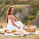 Wicker Picnic Basket with Removable Liner, Empty Picnic Baskets with Lid, Vintage-Style Picnic Hamper with Folding Woven Handle for Picnic, Camping, Outdoor, Halloween, Thanks Giving, Birthday (Cream)