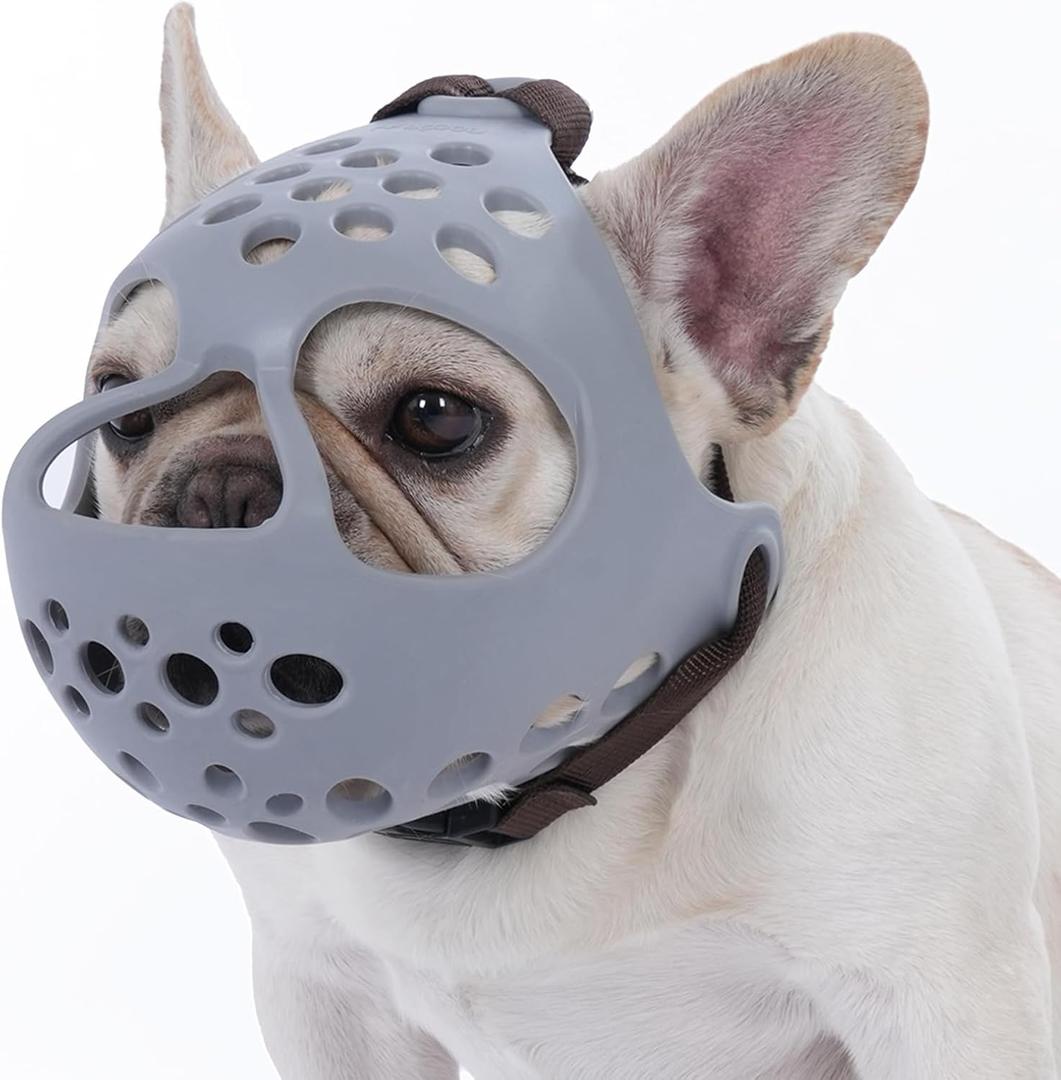 Short Snout Dog Muzzle for French Bulldogs & Pugs - Soft Breathable Anti-Biting, Adjustable Fit for Grooming, Walking, Training - Comfortable Snub-Nose Design for Small/Medium Dogs (Grey, L)