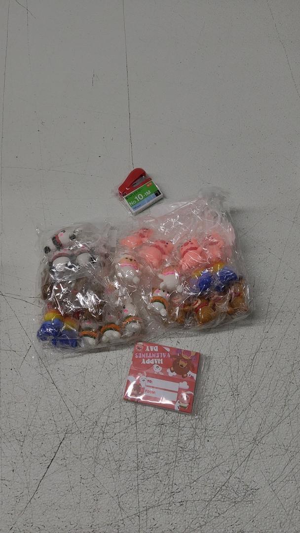 28 Pack Valentines Day Gifts for Kids with Animal Keychains, 7-Design Valentines Day Cards for Kids School, Valentine Party Favor Basket, Classroom Exchange and Games Prizes