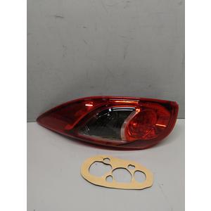 Right Passenger Side Tail Light Assembly Compatible With 2013-2015 Mazda CX-5 With Bulb KD3351150D, MA2805111