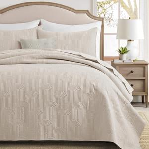 Lavsiry Quilt King Size with Pillow Shams, Summer Lightweight Arch Pattern Bedspreads, Soft Microfiber Coverlet Thin Comforter Bedding Set for All Seasons - Light Beige, 106"x96" (King(106"x96"))