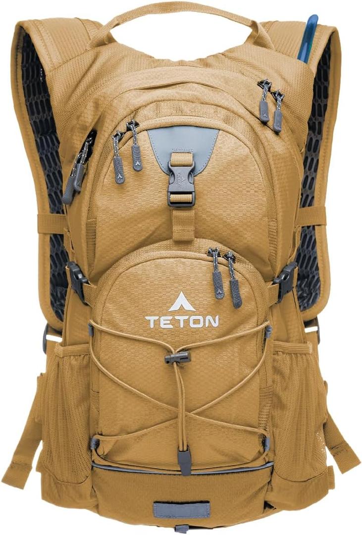 Teton Oasis/Trailrunner Hydration Backpack – Lightweight Water Pack with 2L/3L Bladder for Hiking, Running, Cycling, Biking 22L Sizes – Sewn-in Rain Cover – Fits Men and Women