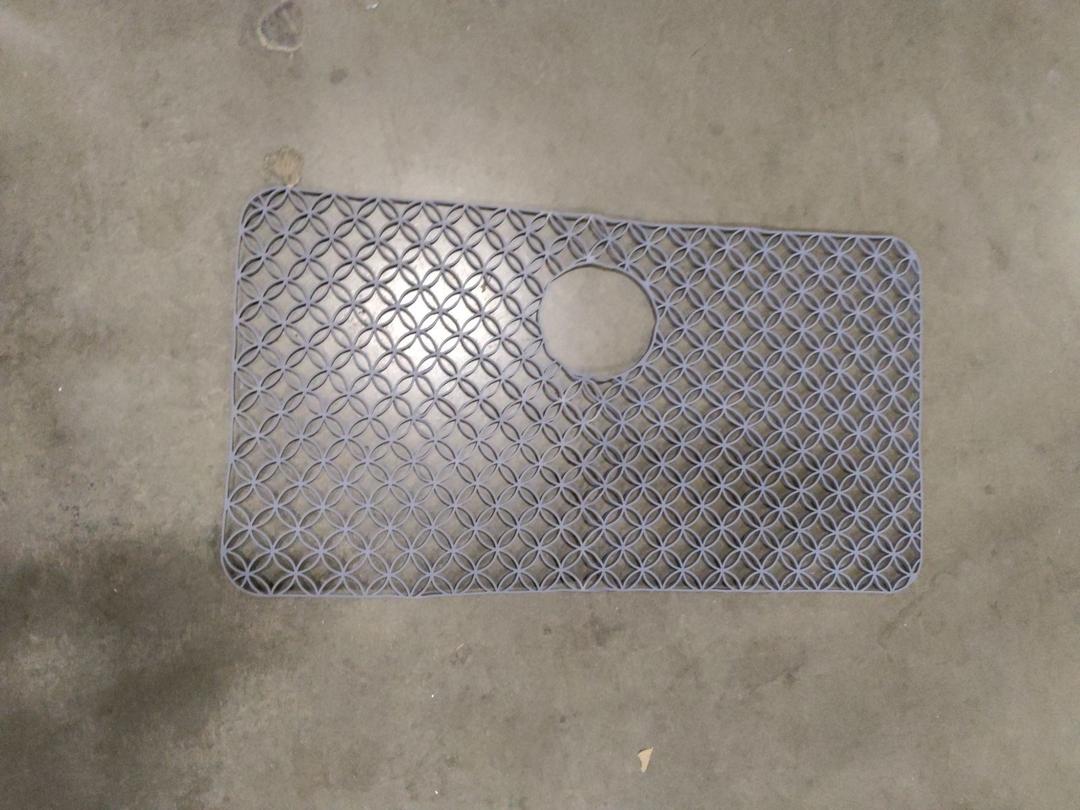 Sink Protectors for Kitchen, Center Drain Kitchen Sink Mat Grid Accessory 28.3''x 15.6'', Folding Silicone Mats Grates, Non-slip Heat Resistant