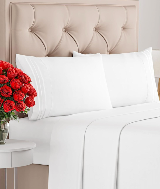 King Size 4 Piece Sheet Set - Comfy Breathable & Cooling Bed Sheets Set - Hotel Luxury Bedding for Women, Men, Kids, Teens, Boys & Girls - Deep Pockets, Ultra-Soft and Wrinkle Free - Oeko-Tex - White