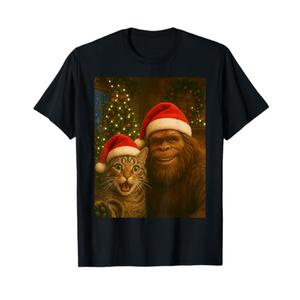 Funny Cat Selfie with Bigfoot Christmas Sasquatch T-Shirt, Size M