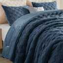 BEDELITE Fluffy Comforter Set Queen - Super Soft Warm Sherpa Comforter Navy, Jacquard Checkered Fleece Bedding, 3 Pieces Fuzzy Bed Set for Winter(1 Comforter, 2 Pillowcases)