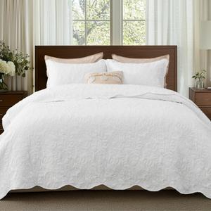 Bedsure Quilt King Size - Ultra Soft Pre-Washed Cloud-Like Bedding, All-Season Lightweight Comforter for Country Bedroom, Leaf Design Coverlet in Pure White, 106 x 96 Inches | Stitch-Free Quilting, Ultra Soft, Lightweight, Machine Washable, Pet-Friendly