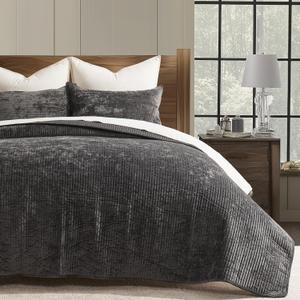 EVERGRACE Velvet Quilt Set King Size, Luxurious Soft Quilted Bedding Sets, Lightweight Velvet Comforter for All Season, Striped Channel Bedspread Coverlet with 2 Shams, Washed Black