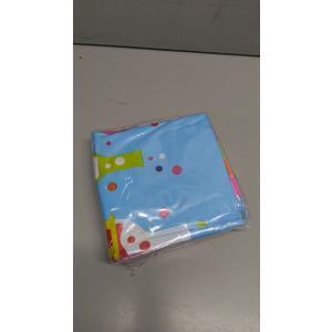 Tablecloth & Plates for Holidays, Celebrations, Amount Unknown