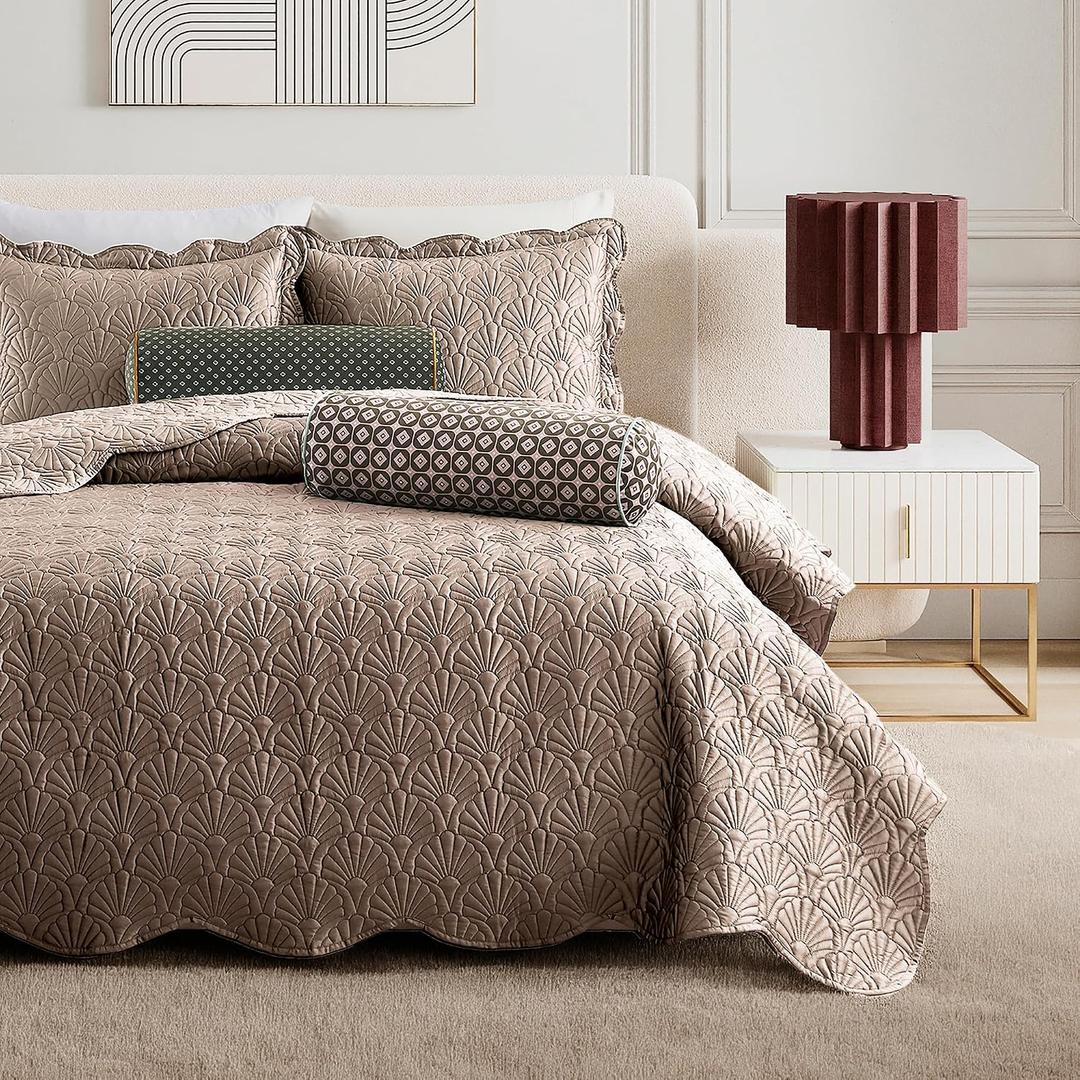 Ted Baker Quilt Set Queen – 3-Piece Beige Shell Quilt with Shams – Satin, Lightweight Bedspread