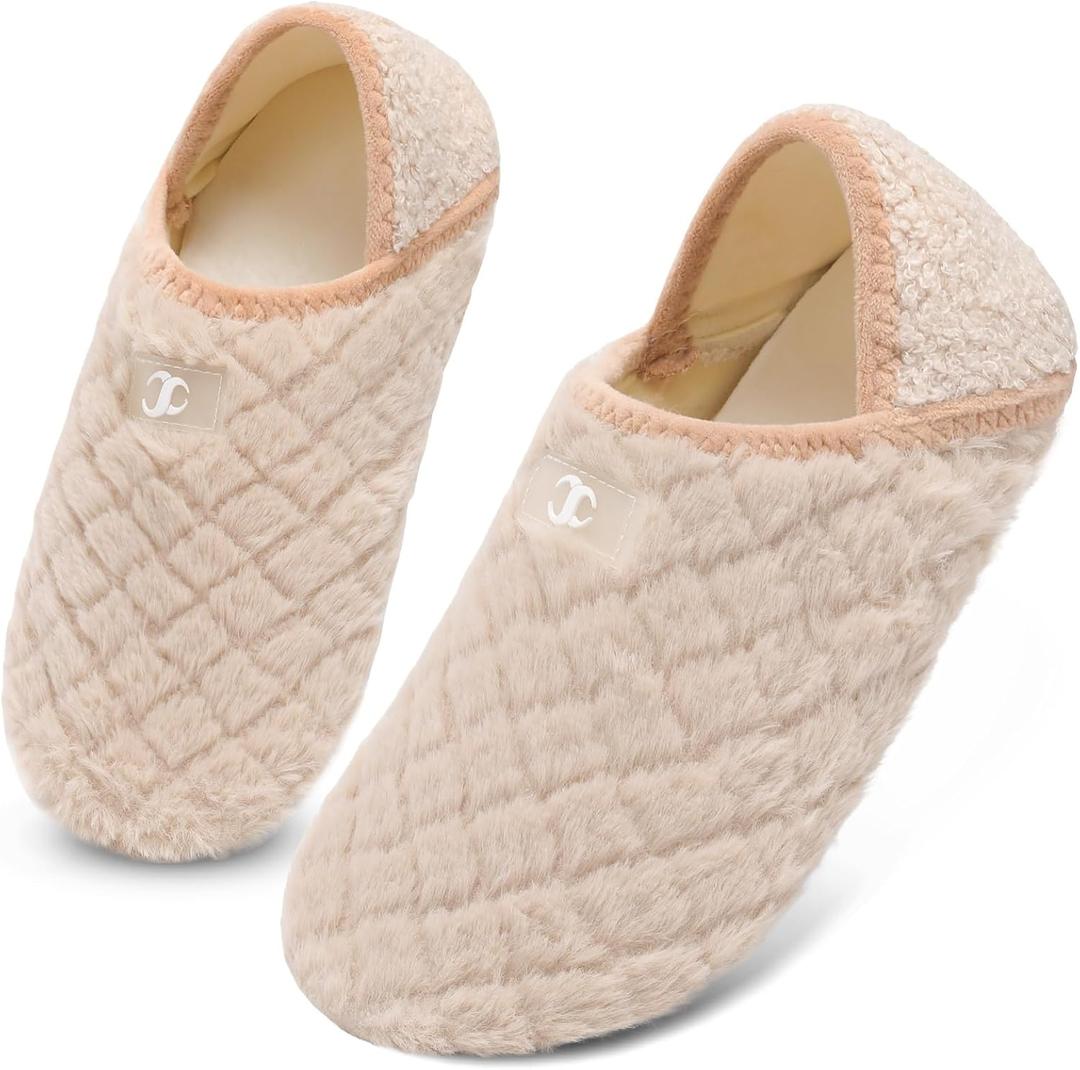 Scurtain House Slippers for Women Men Indoor Barefoot Slippers Socks Comfy Slip on House Shoes Cozy Furry Lightweight Non-Slip for Bedroom Travel Yoga (Beige)
