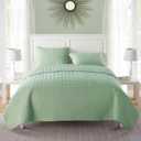 VCNY Home Quilt Super Soft Reversible Bedding Set with Matching Shams, Twin, Nina Green