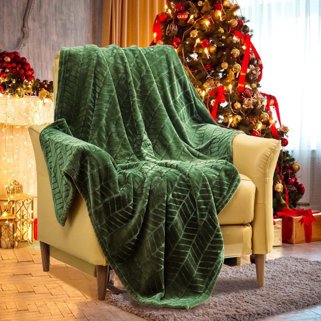 Excervent Soft Flannel Fleece Throw Blanket 50x60 Inches Olive Green Lightweight Winter Blankets Chevron Pattern for Sofa Couch Bed Fluffy Warm Cozy Decorative