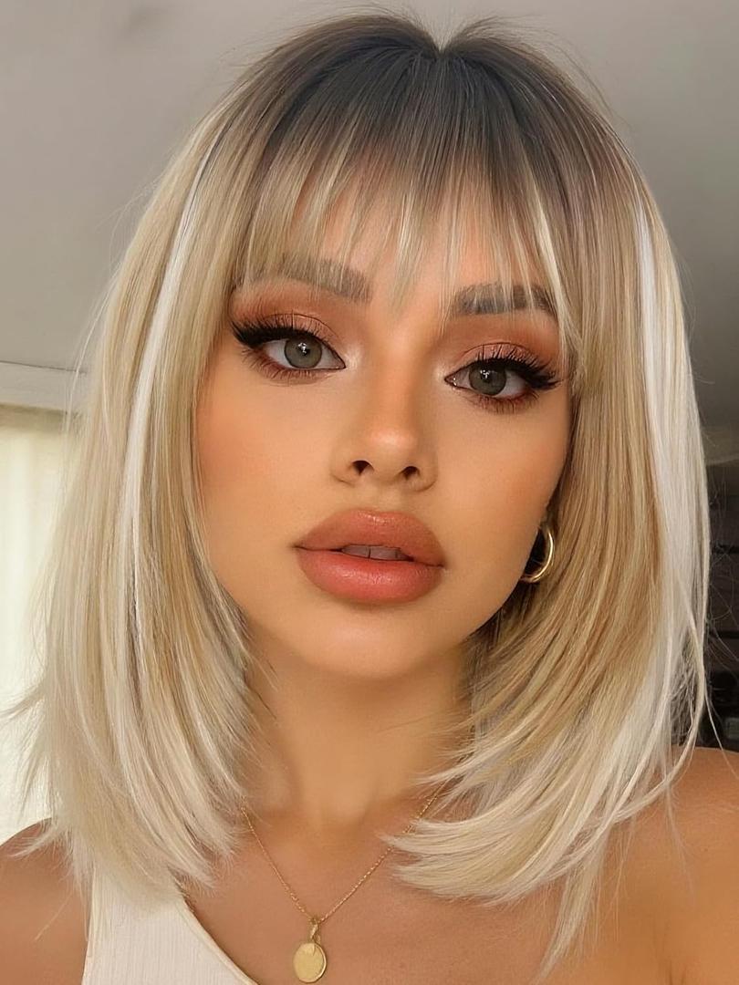 Highlight Blonde Layered Wigs with Bangs 14 Inch Short Ombre Blonde Balayage Glueless Ready-to-Go Straight Synthetic Bob Wigs for Women Realistic Scalp Dark Roots Daily Cosplay Use