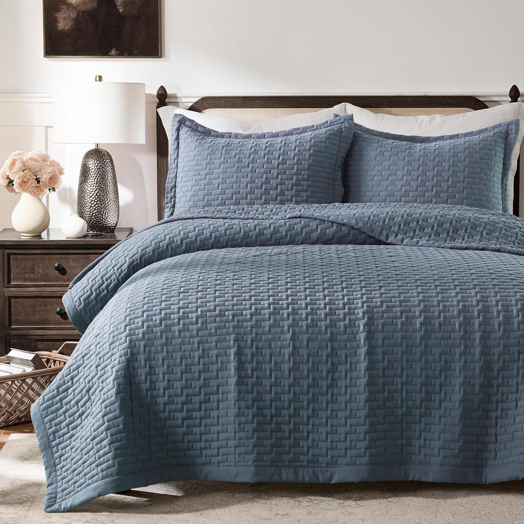 WDCOZY Dusty Blue King Size Quilt Set, Geometric Box Lightweight Bedspread, Soft Farmhouse Rustic Coverlet, Spring Summer Thin Comforter, Country Bedding, 104x90 inches